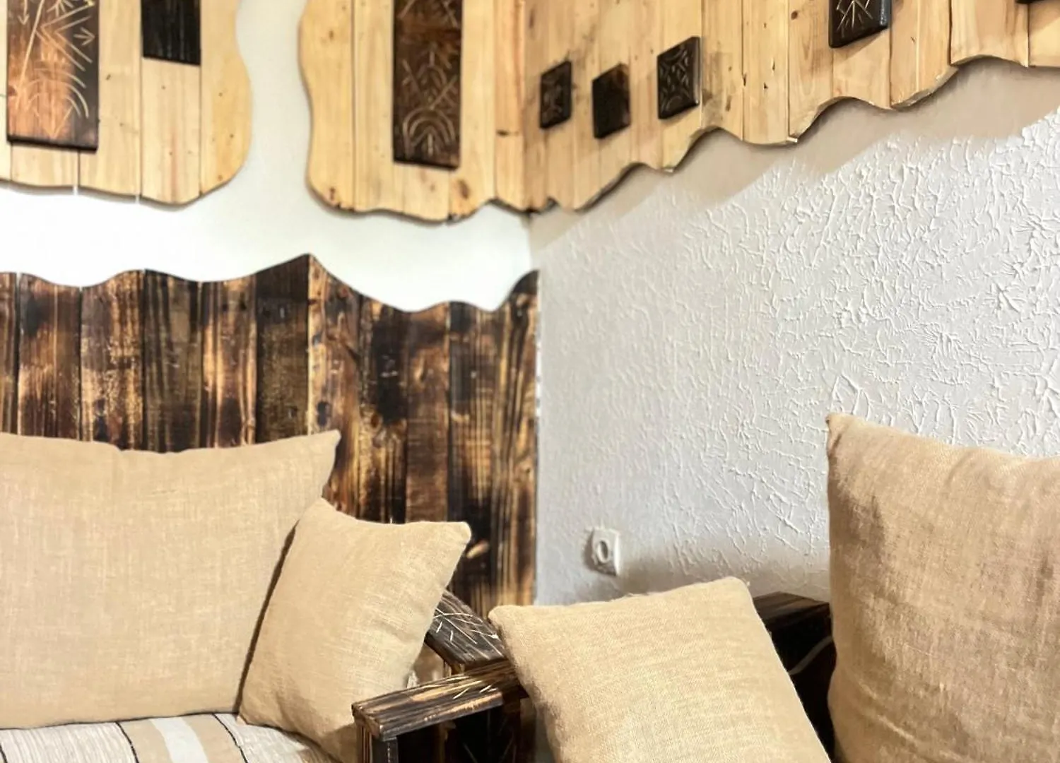 Bed and Breakfast Let Us Surf à Tamraght Couette-café